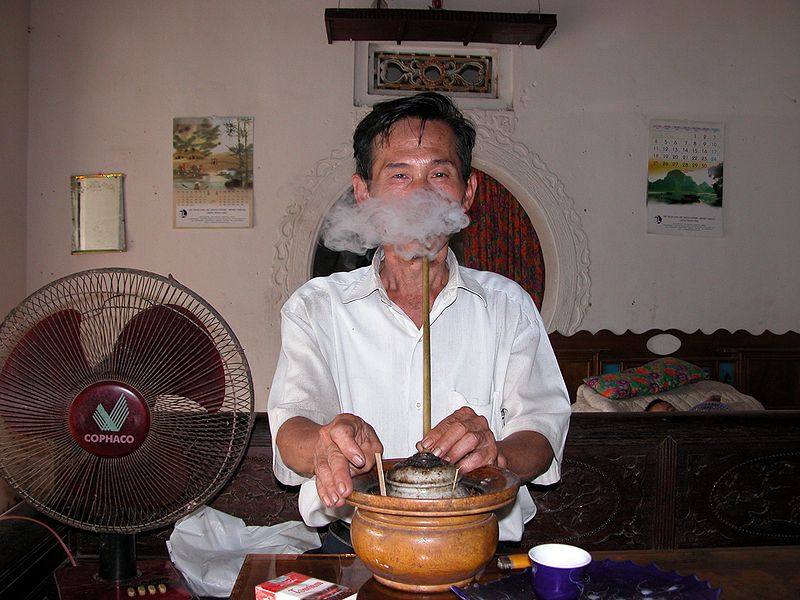 thuoc lao tobacco Smoking tobacco in Vietnam